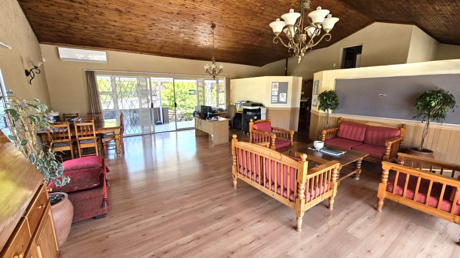 6 Bedroom Property for Sale in Schoemansville North West